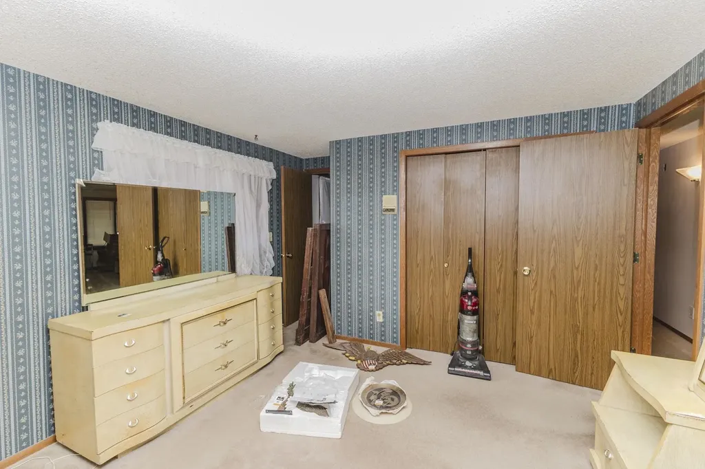 8606 E Cherry Creek Wichita KS 67207