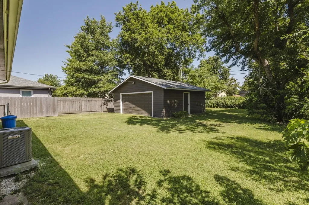 1920 E Idlewild Wichita KS 67216