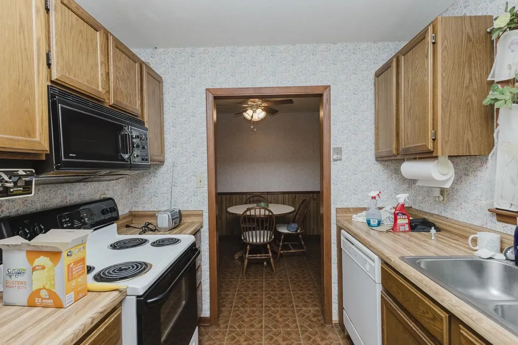 1920 E Idlewild Wichita KS 67216