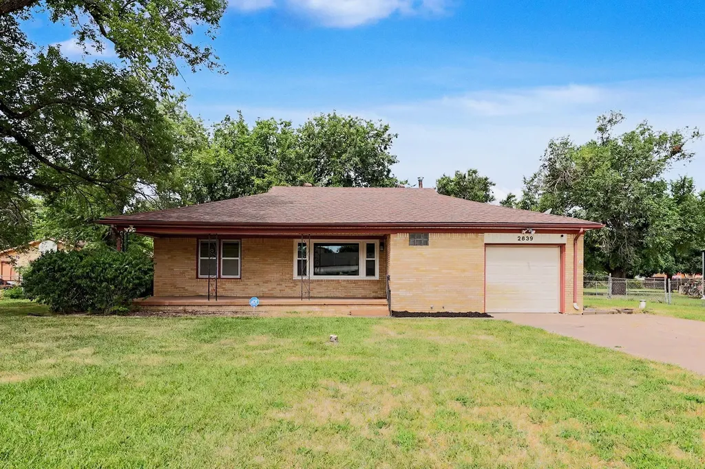 2639 N Clarence Wichita KS 67204
