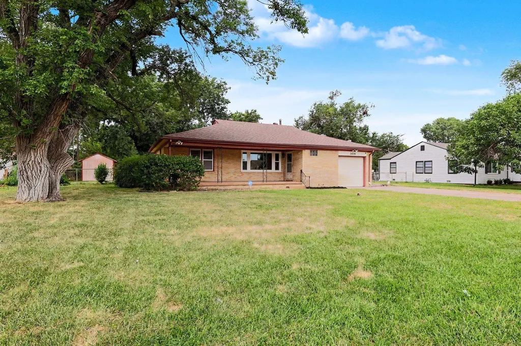 2639 N Clarence Wichita KS 67204