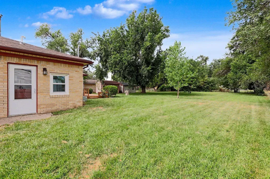 2639 N Clarence Wichita KS 67204