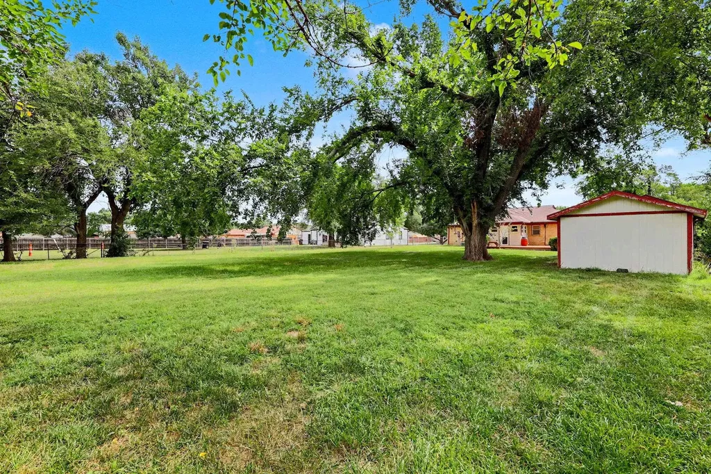 2639 N Clarence Wichita KS 67204