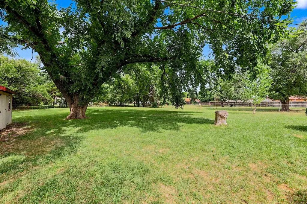2639 N Clarence Wichita KS 67204