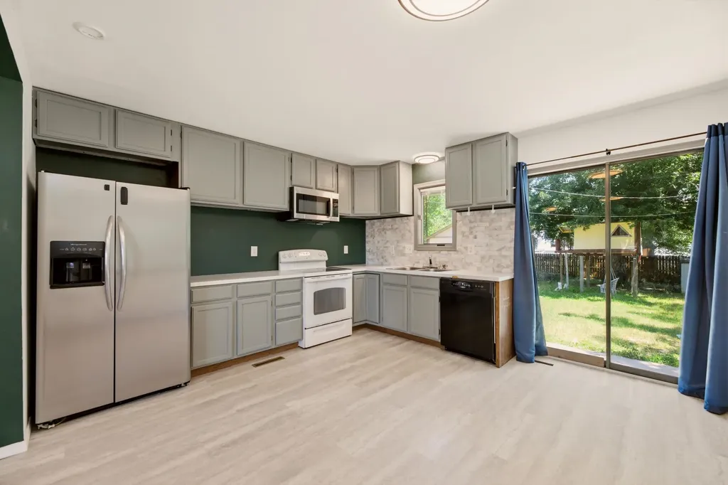 310 N Young Wichita KS 67212