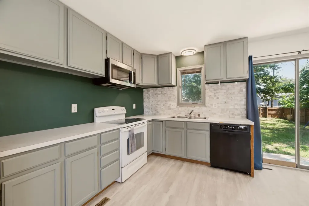 310 N Young Wichita KS 67212