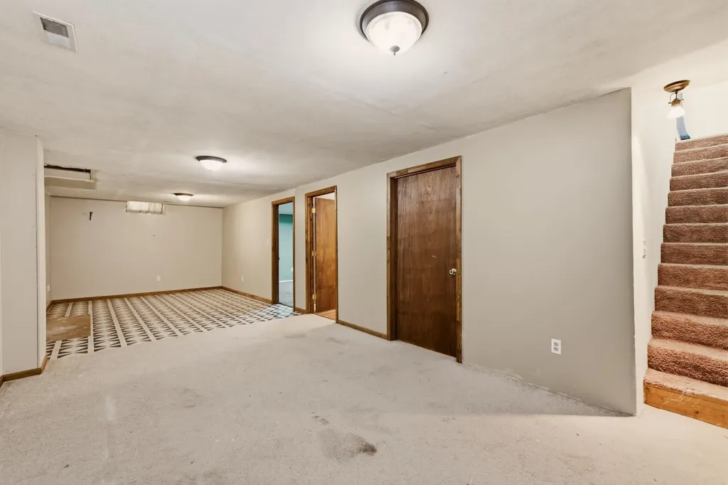 310 N Young Wichita KS 67212