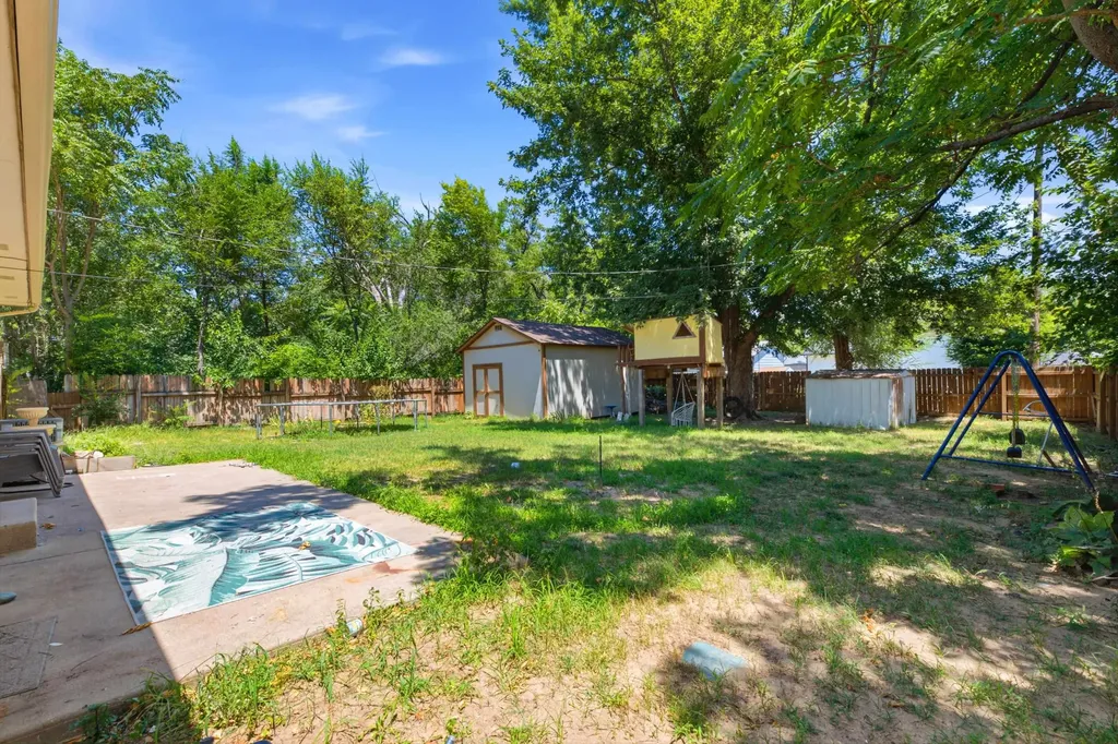 310 N Young Wichita KS 67212
