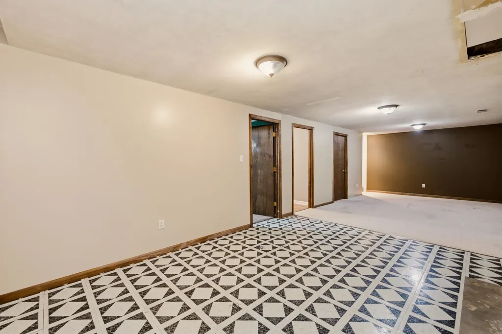 310 N Young Wichita KS 67212