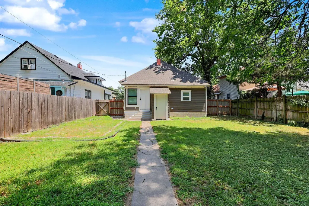 807 N Gilman Avenue Wichita KS 67203