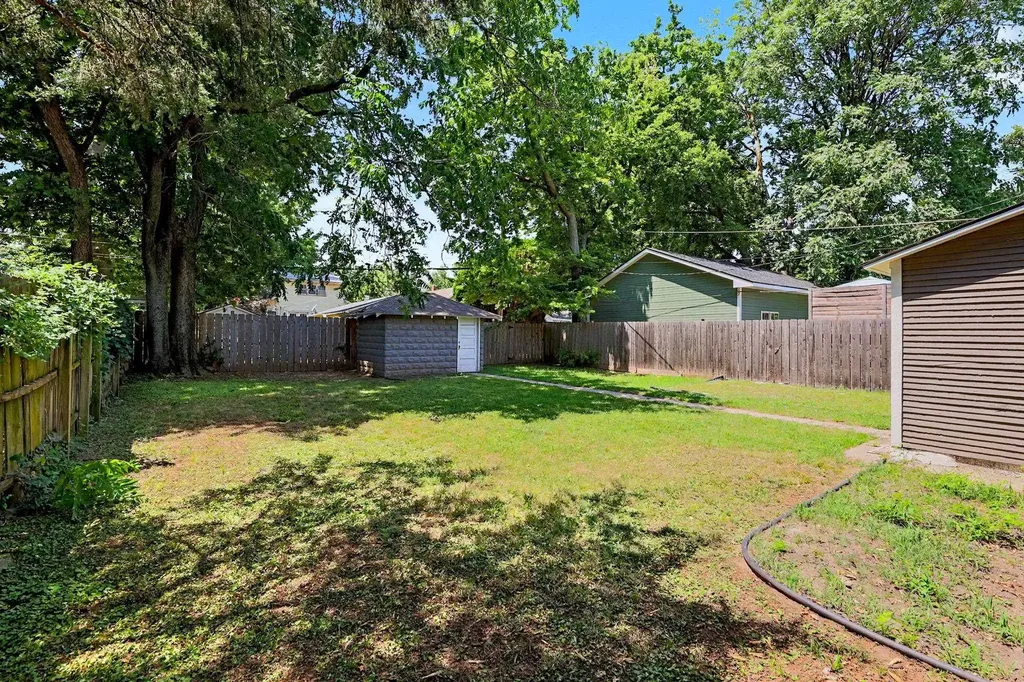 807 N Gilman Avenue Wichita KS 67203