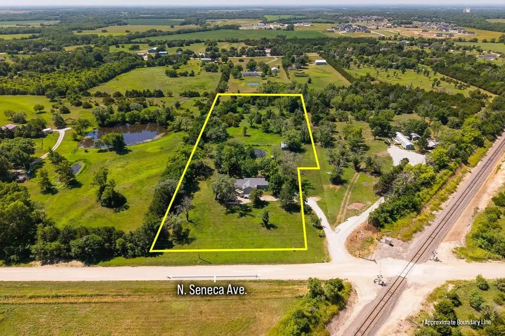 10001 E 103rd Mulvane KS 67110