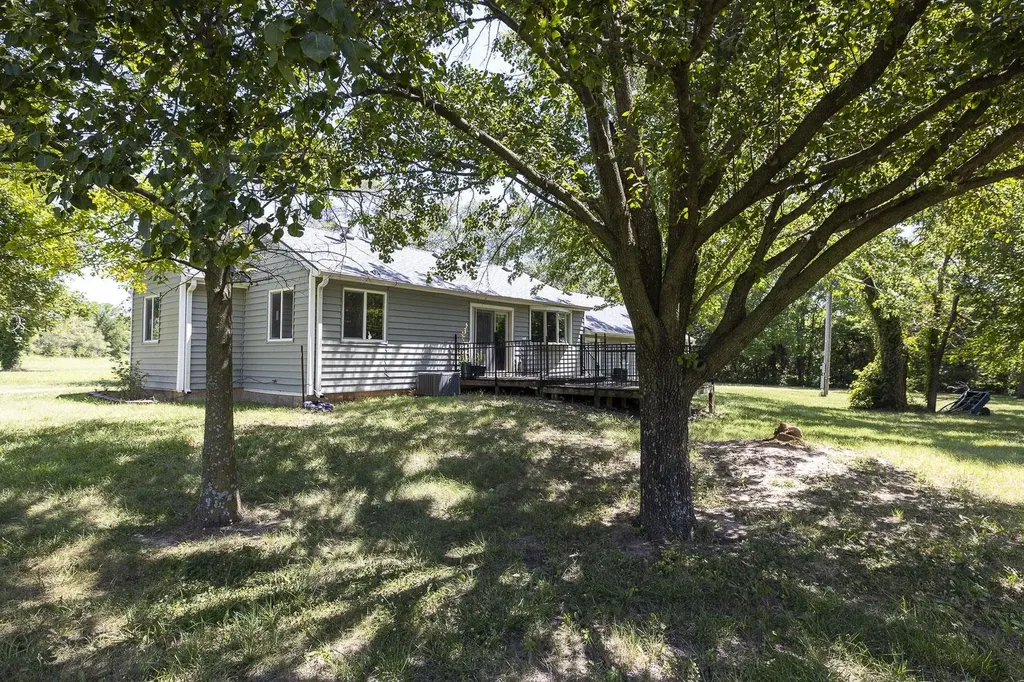 10001 E 103rd Mulvane KS 67110
