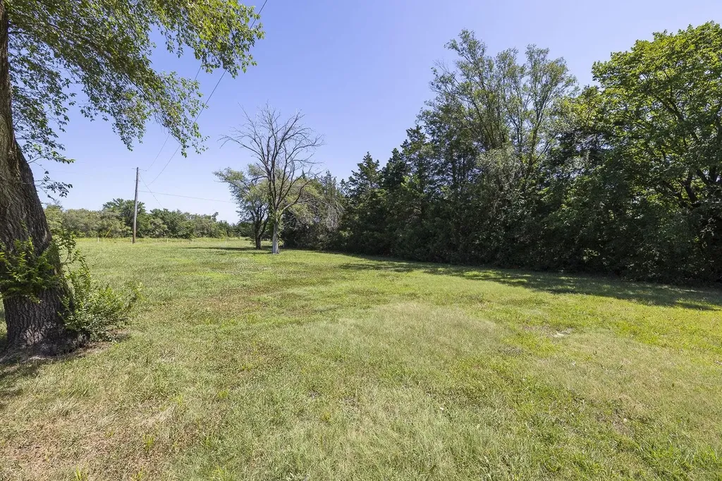 10001 E 103rd Mulvane KS 67110