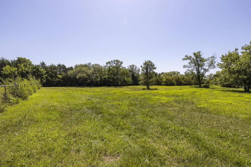 10001 E 103rd Mulvane KS 67110