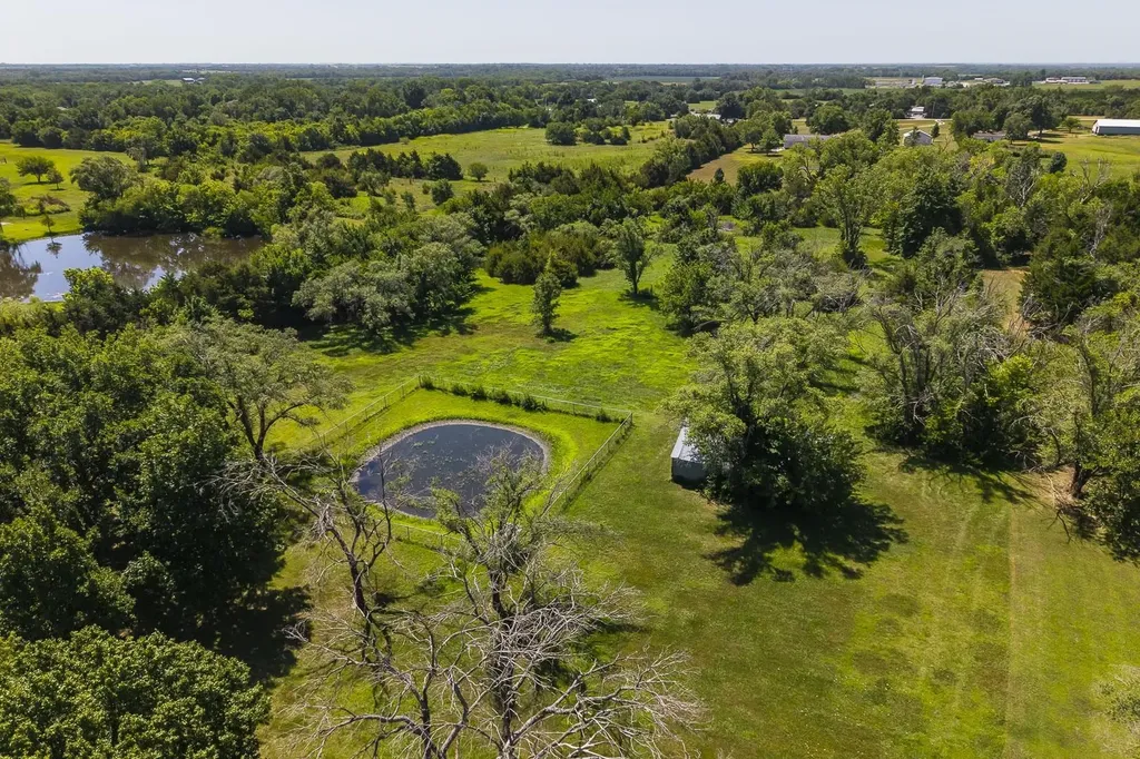 10001 E 103rd Mulvane KS 67110