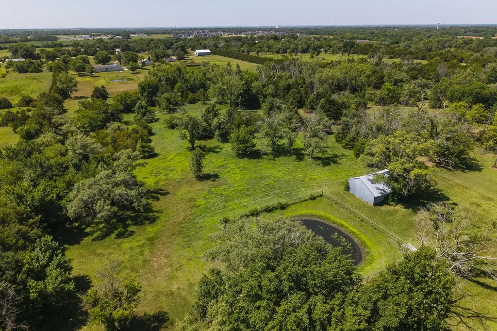 10001 E 103rd Mulvane KS 67110