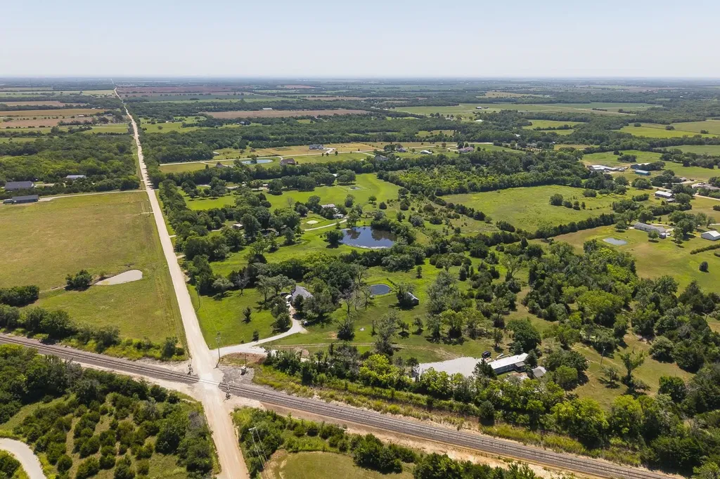 10001 E 103rd Mulvane KS 67110