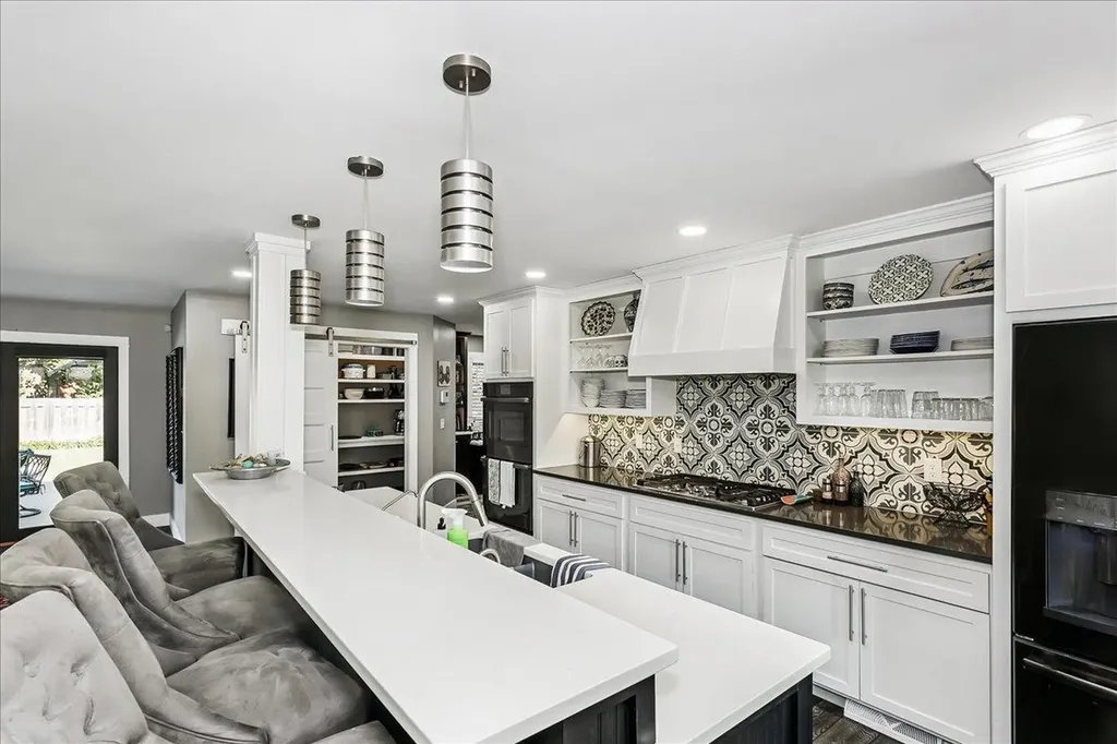 125 Post Oak Wichita KS 67206