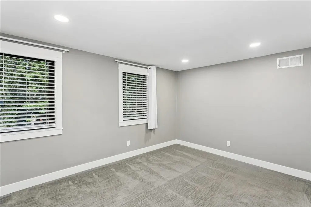 125 Post Oak Wichita KS 67206