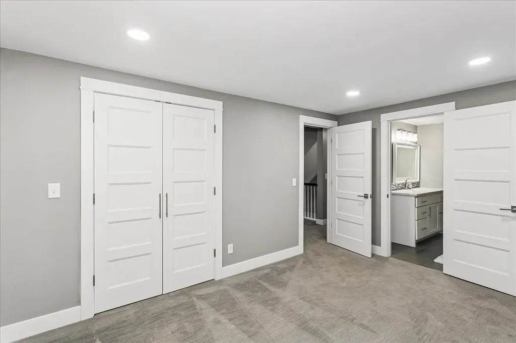 125 Post Oak Wichita KS 67206