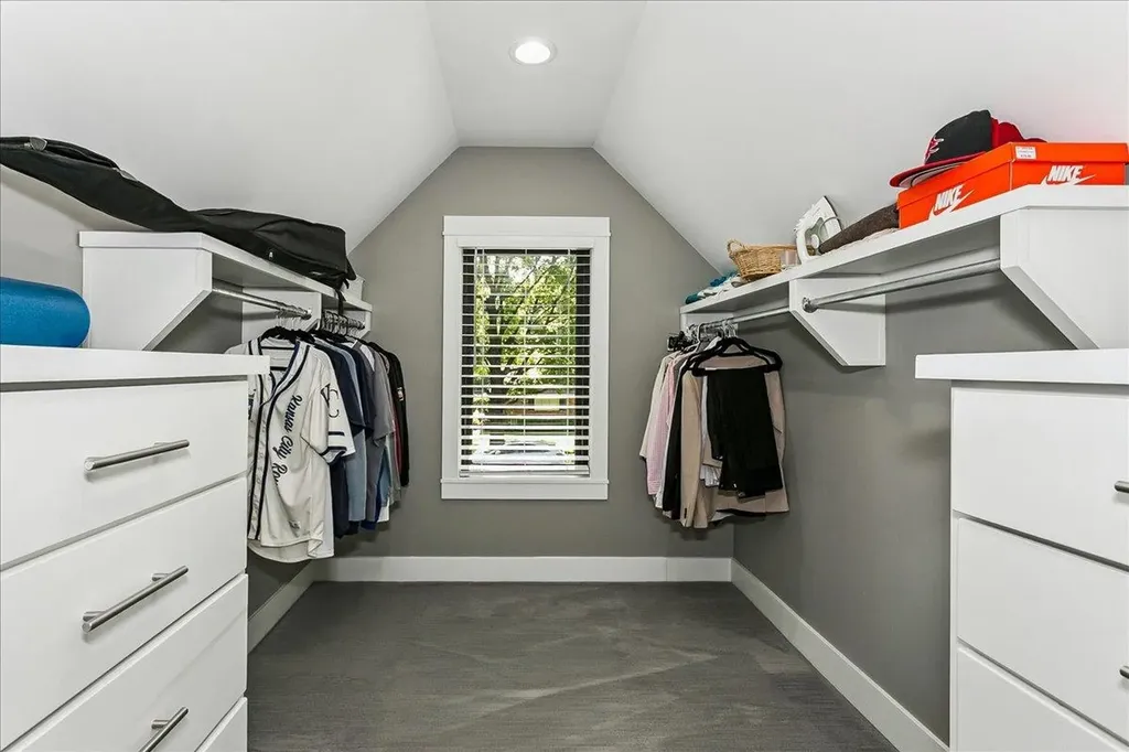 125 Post Oak Wichita KS 67206
