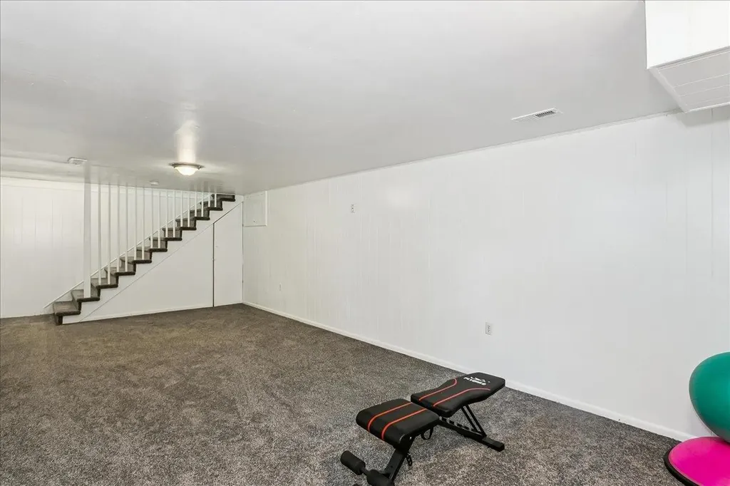 125 Post Oak Wichita KS 67206