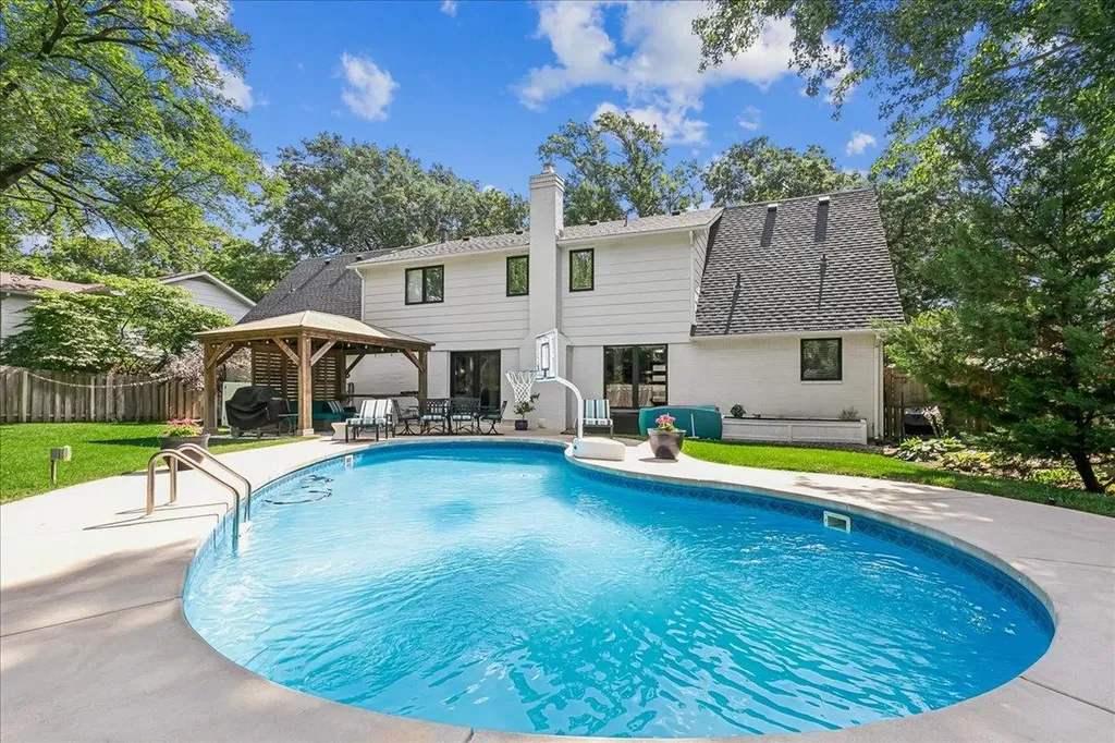 125 Post Oak Wichita KS 67206