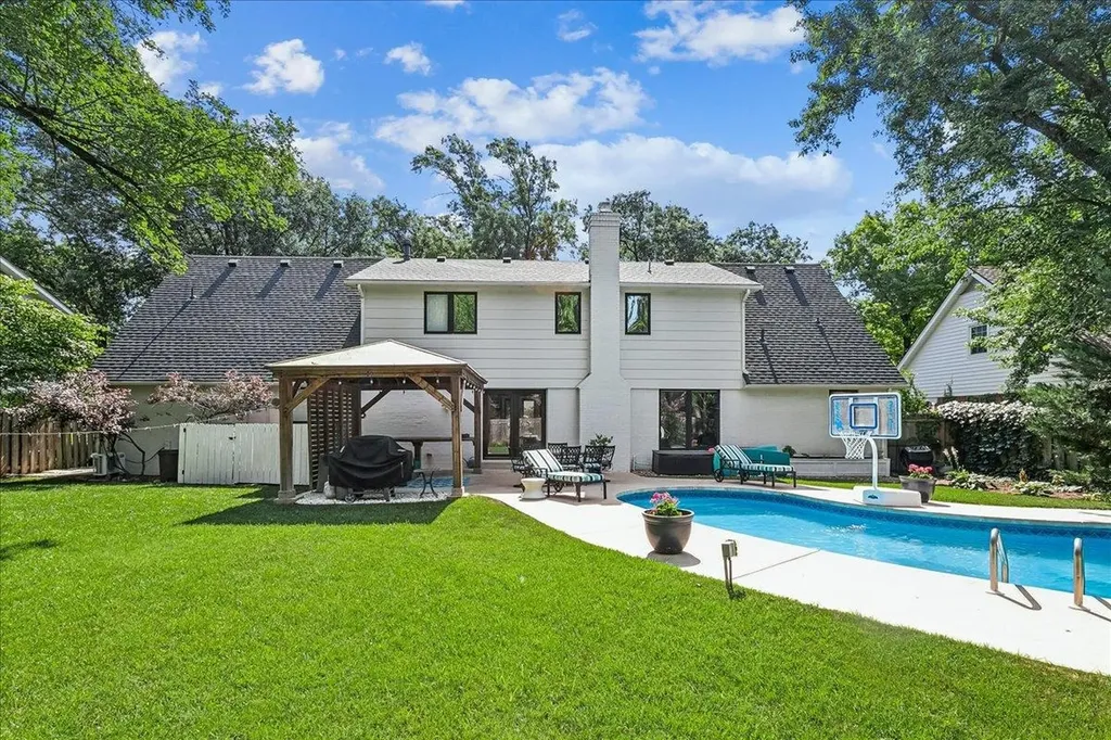 125 Post Oak Wichita KS 67206