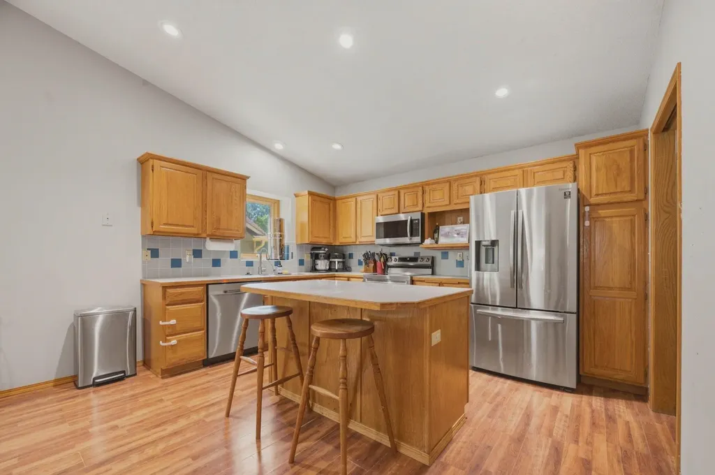 1610 N Pine Grove Street Wichita KS 67212