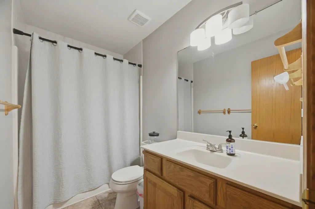 1610 N Pine Grove Street Wichita KS 67212