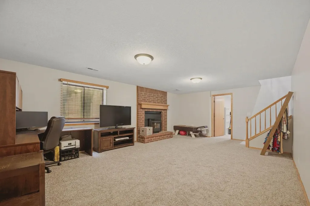 1610 N Pine Grove Street Wichita KS 67212