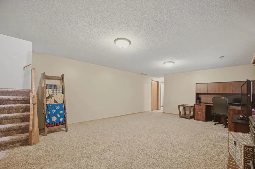 1610 N Pine Grove Street Wichita KS 67212