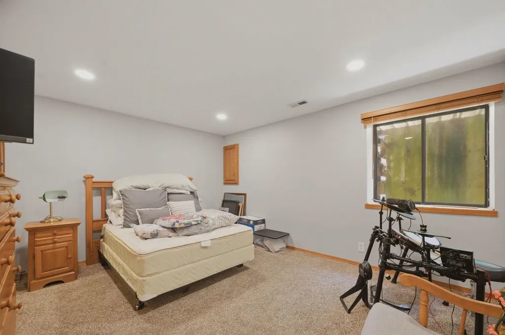 1610 N Pine Grove Street Wichita KS 67212