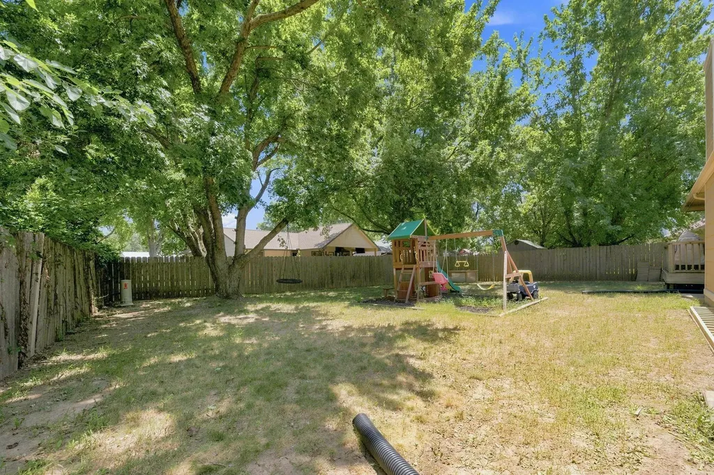 1610 N Pine Grove Street Wichita KS 67212