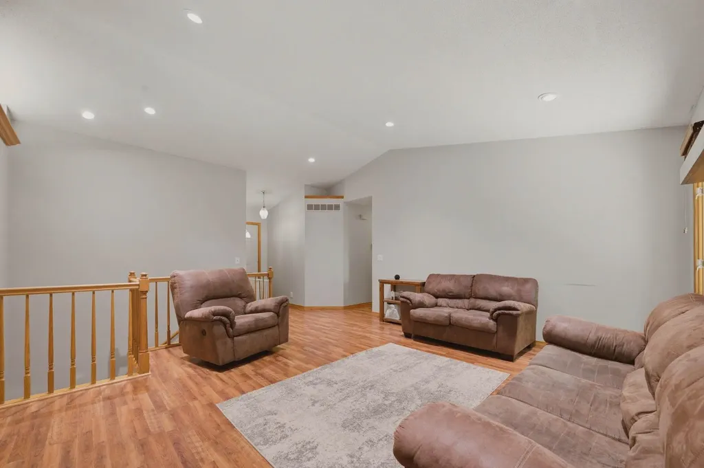 1610 N Pine Grove Street Wichita KS 67212