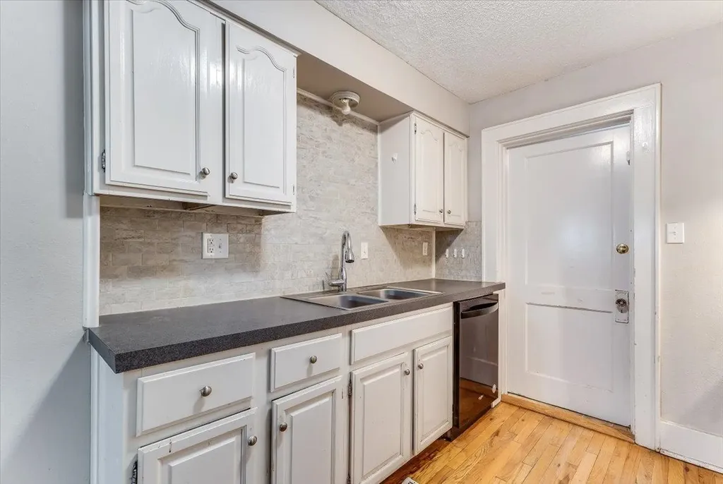 1026 N Perry Avenue Wichita KS 67203