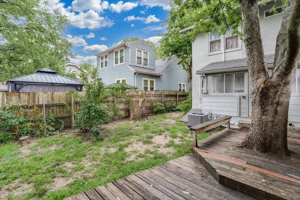 1026 N Perry Avenue Wichita KS 67203