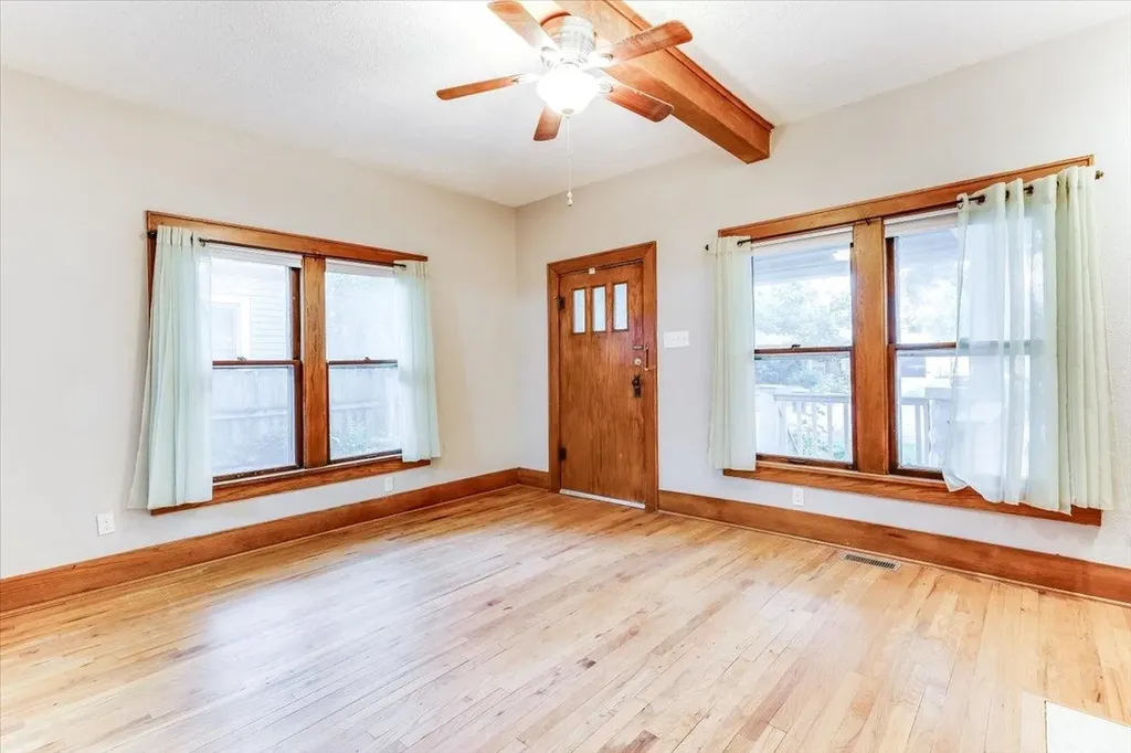 1026 N Perry Avenue Wichita KS 67203