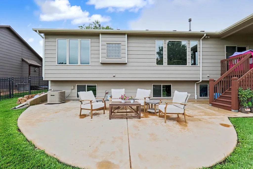 14900 W Lynndale Wichita KS 67235