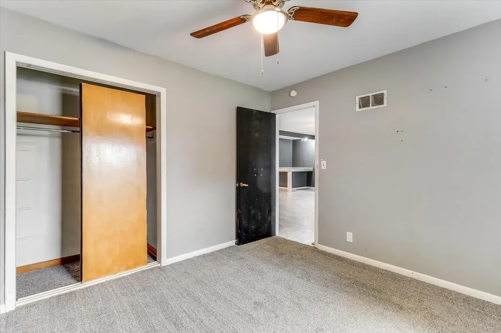 921 W 5th Newton KS 67114