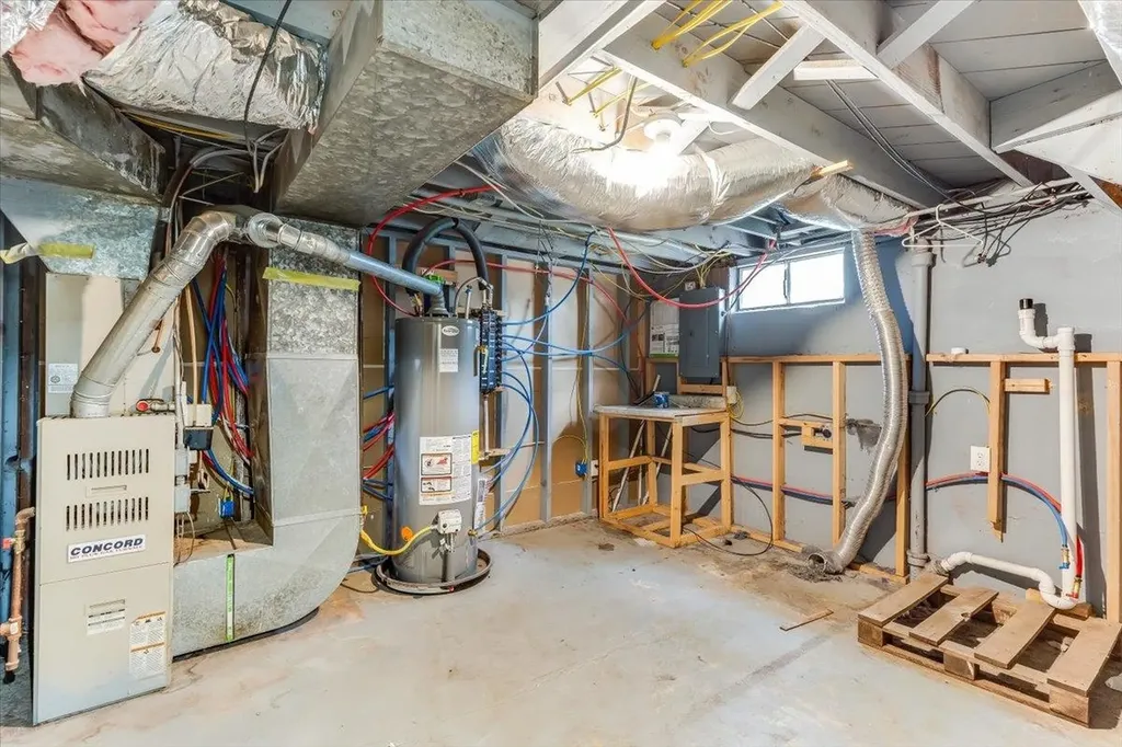 921 W 5th Newton KS 67114