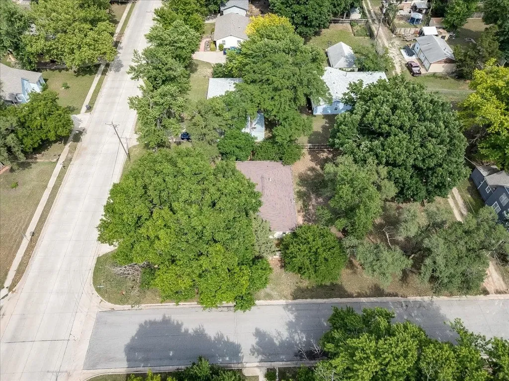 921 W 5th Newton KS 67114
