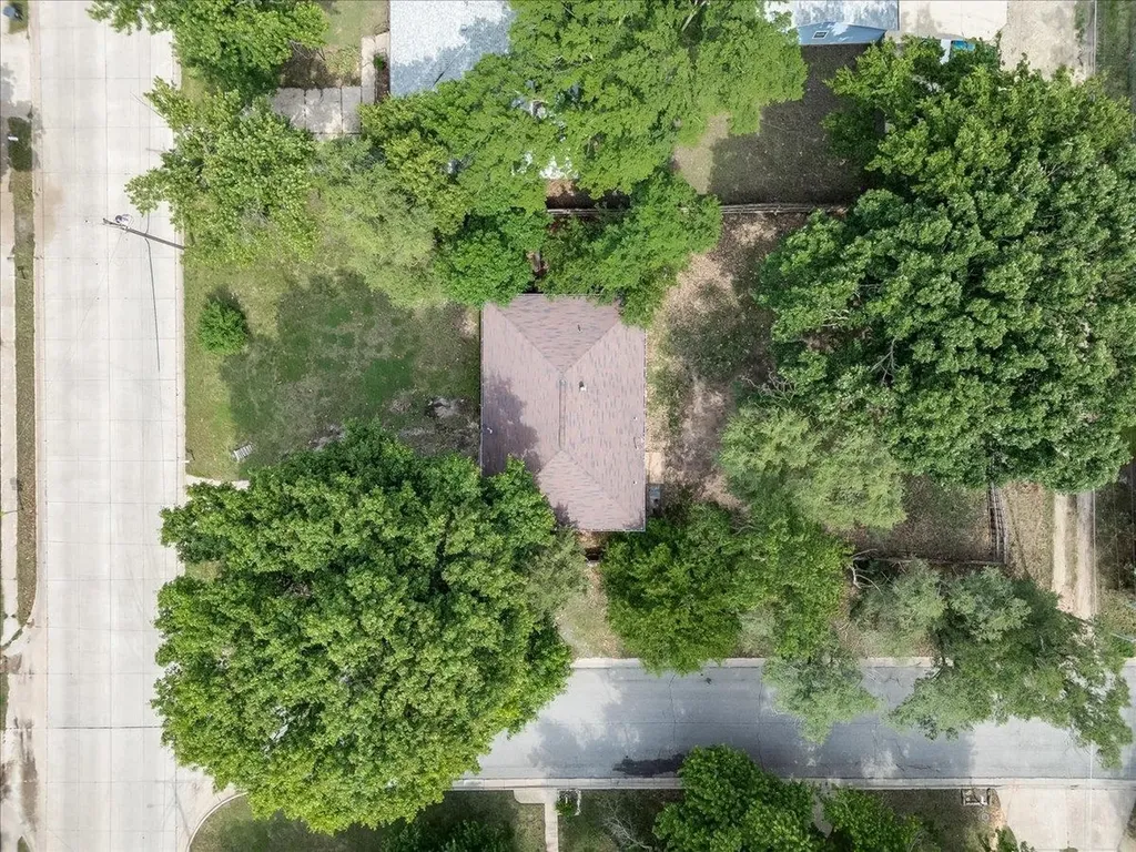 921 W 5th Newton KS 67114