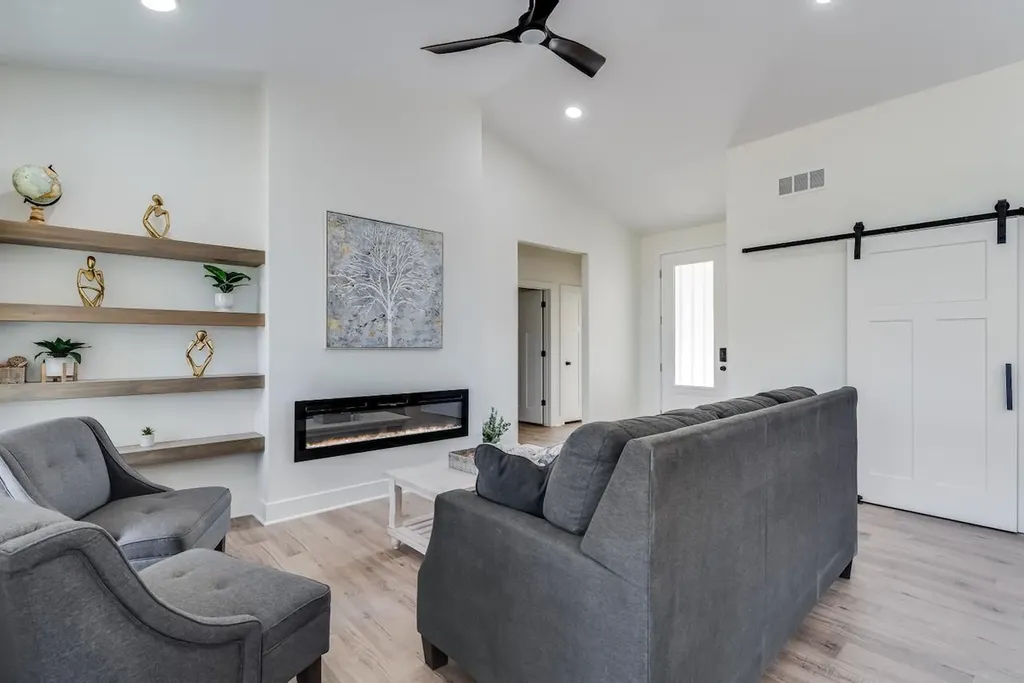 5758 N Edwards Street Wichita KS 67204