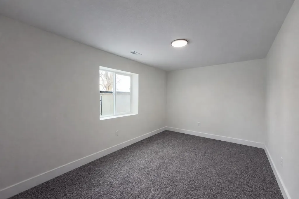 5758 N Edwards Street Wichita KS 67204