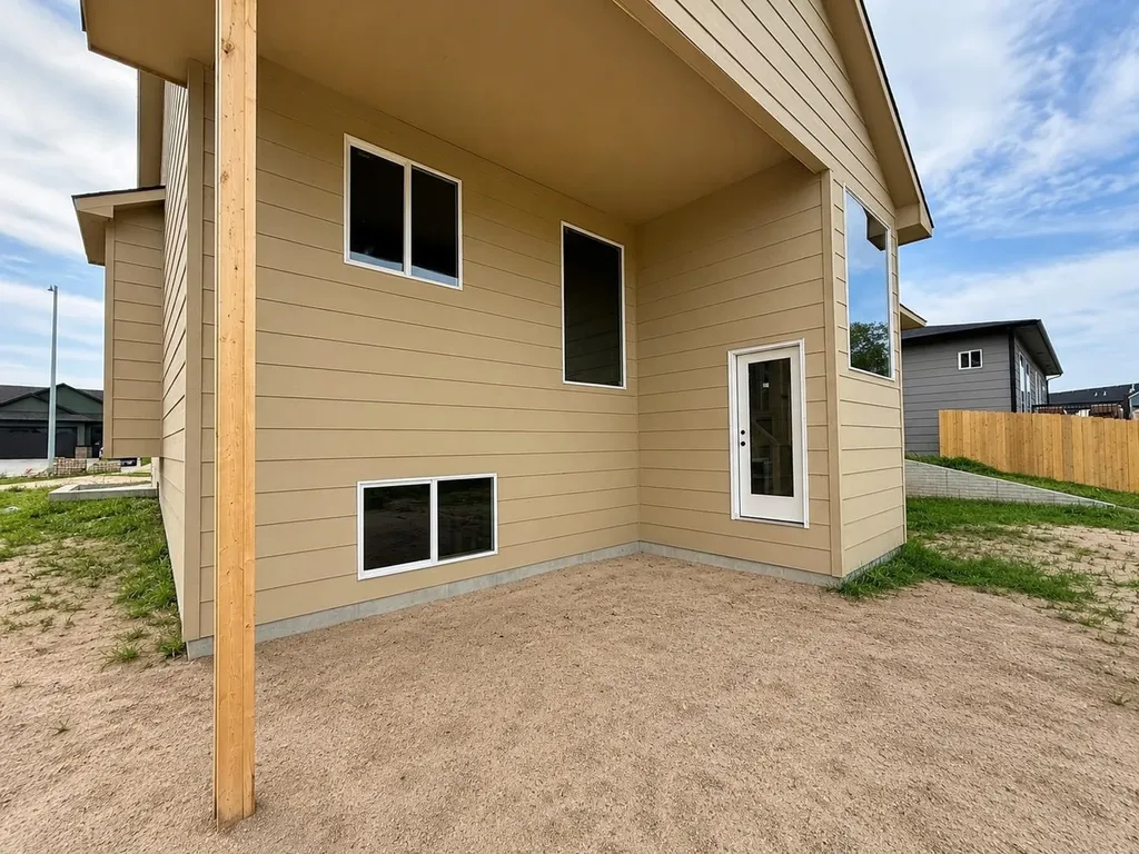 5758 N Edwards Street Wichita KS 67204