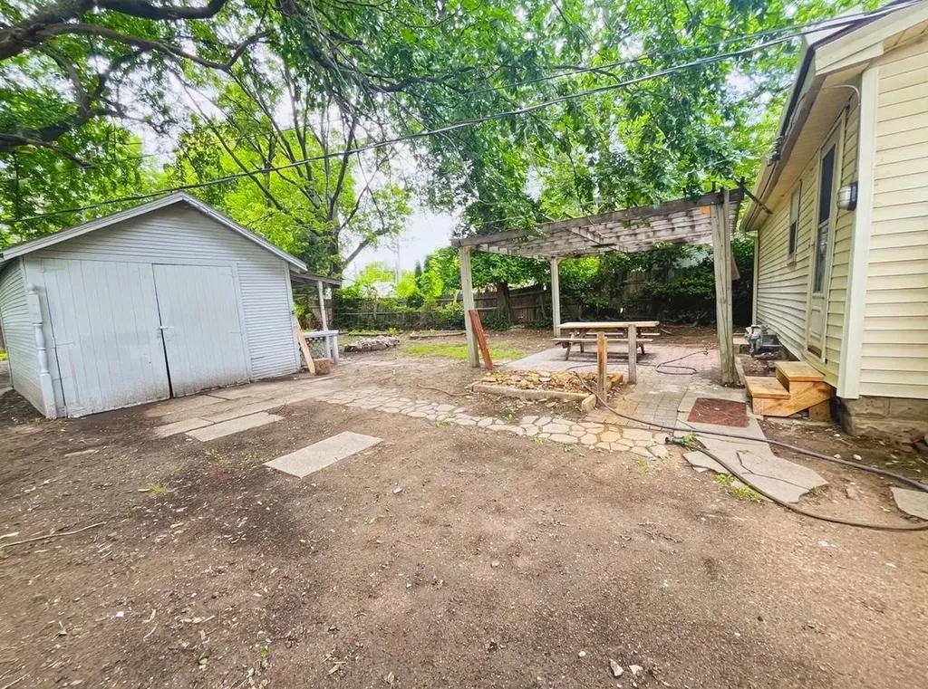 241 N Charles Wichita KS 67203