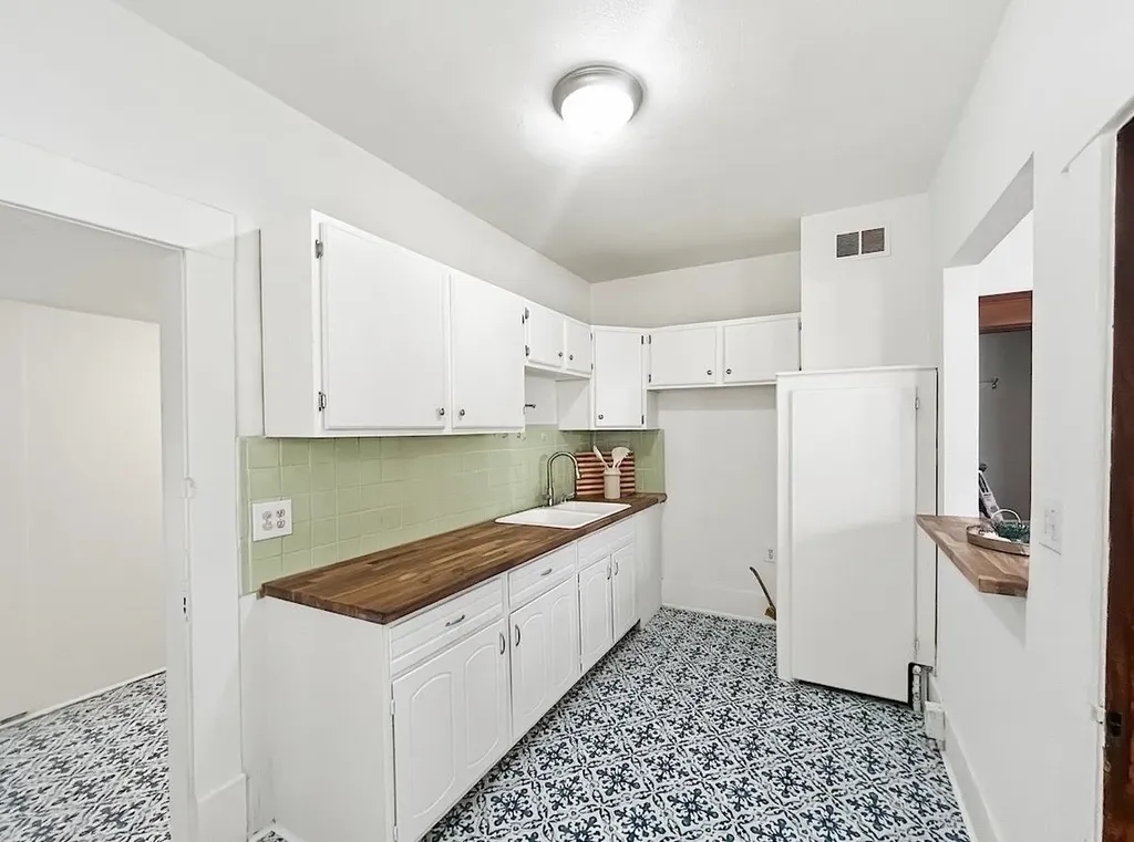 241 N Charles Wichita KS 67203