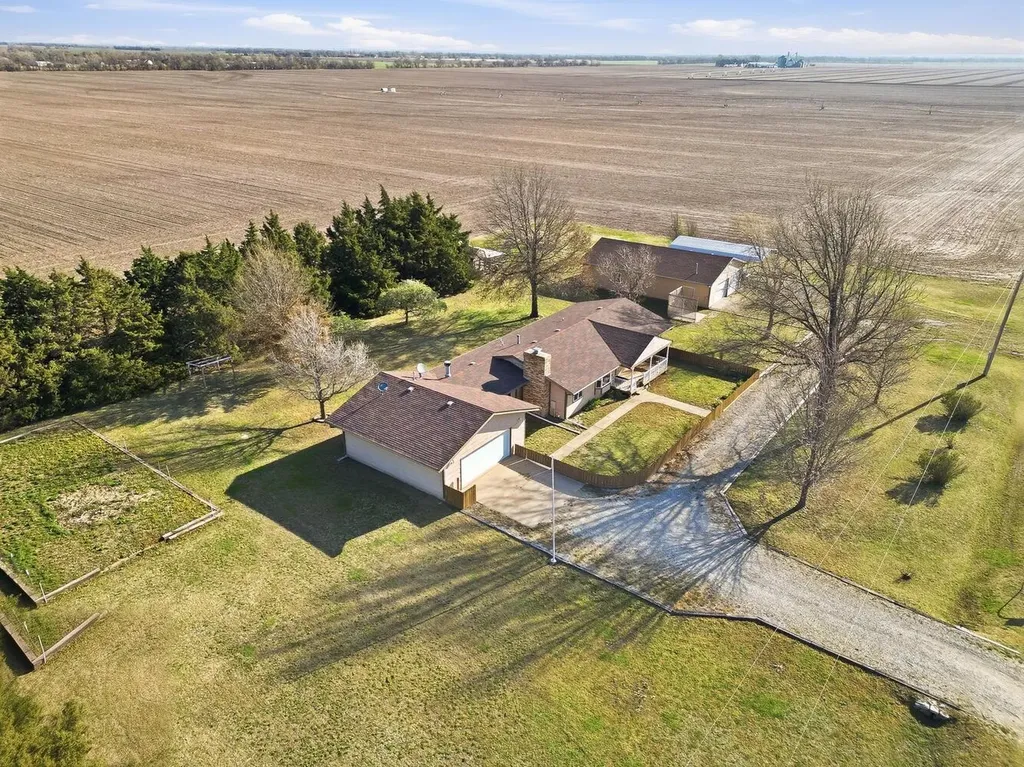 2416 W 111th Street S Peck KS 67120